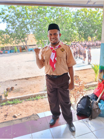 Sukur Sani Usman,S.Pd.I