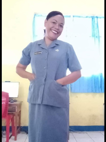 Christiena M.T.Ladjar,S.Kom